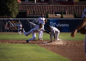 The Yolo High Wheelers Beat The Glacier Range Riders 6 To 3 In Davis Calif