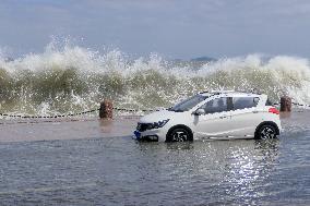 Typhoon Pulasan Hit Yantai