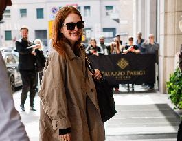 Julianne Moore arrives to her hotel during Milan Fashion Week - Italy