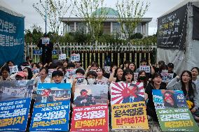 Progressive Union Of Korean University Students Stages Surprise Sit-in Protest