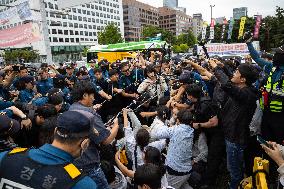 Progressive Union Of Korean University Students Stages Surprise Sit-in Protest