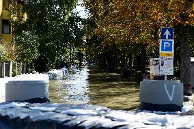 Flooding Of The Danube In Vac, Hungary