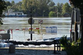 Flooding Of The Danube In Vac, Hungary