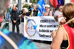 CGT Protesters For Peace In France