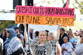 Protesters In Support Of Palestine