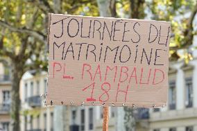 Protesters Against The Government Of Michel Barnier