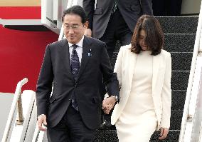 Japan PM arrives in U.S. for Quad summit