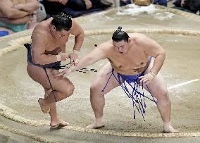 Sumo: Autumn Grand Sumo Tournament