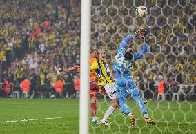 Fenerbahçe SK v Galatasaray S.K - Turkey Süper Ligue