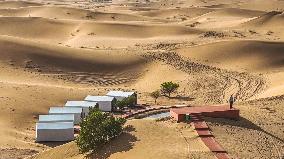 Jinsha Bay Desert Tourist Holiday Camp