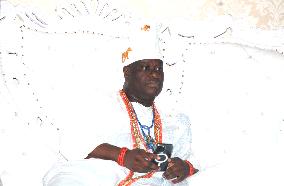 Ooni Unveils 2004 Olojo Cultural Festival In Ile-Ife, Nigeria