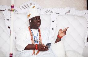 Ooni Unveils 2004 Olojo Cultural Festival In Ile-Ife, Nigeria