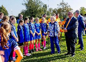 Princess Beatrix Meets Youth - Netherlands