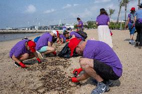 Beach Clean-up Day In Lisbon