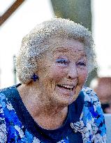 Princess Beatrix Meets Youth - Netherlands