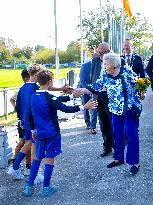 Princess Beatrix Meets Youth - Netherlands