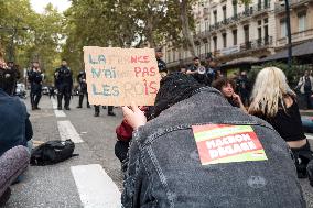 Demonstration Against Macron - Barnier Government - Toulouse