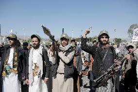 Houthis Parade - Sanaa