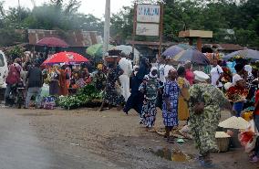 Daily Life Along Ife-Ibadan Expressway