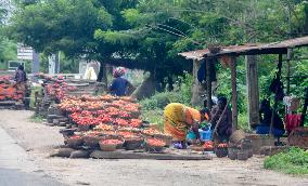 Daily Life Along Ife-Ibadan Expressway