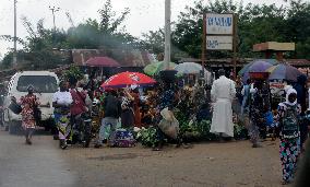 Daily Life Along Ife-Ibadan Expressway