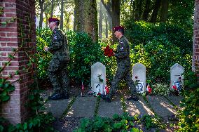 Airborne Memorial Service Held At War Cemetery, In Oosterbeek.