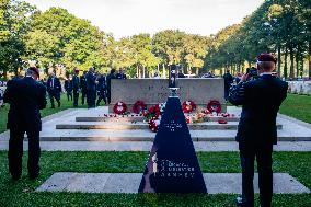 Airborne Memorial Service Held At War Cemetery, In Oosterbeek.