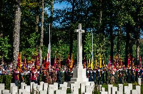 Airborne Memorial Service Held At War Cemetery, In Oosterbeek.