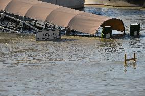 Flooding Of The Danube In Budapest, Hungary