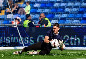 Oldham Athletic v Yeovil Town - Vanarama National League