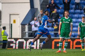 Oldham Athletic v Yeovil Town - Vanarama National League