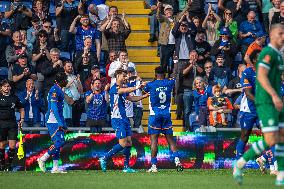 Oldham Athletic v Yeovil Town - Vanarama National League