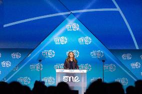 Queen Rania Talks at One Young World Summit - Montreal