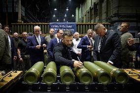 Zelensky Visits Pennsylvania Ammunition Plant - Scranton