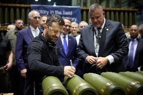 Zelensky Visits Pennsylvania Ammunition Plant - Scranton