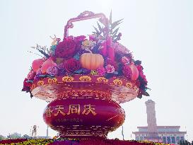 Tian 'anmen Square Decorated to Celebrate National Day