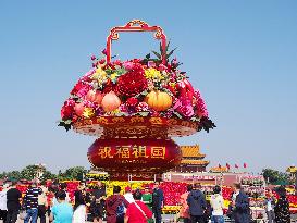 Tian 'anmen Square Decorated to Celebrate National Day