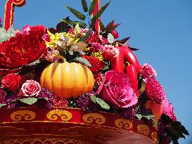 Tian 'anmen Square Decorated to Celebrate National Day