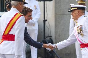 Madrid Spain Almeida Hands Over The National Flag To The Navy