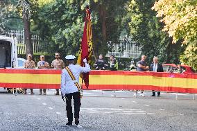 Madrid Spain Almeida Hands Over The National Flag To The Navy