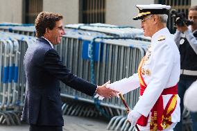 Madrid Spain Almeida Hands Over The National Flag To The Navy