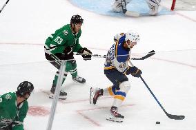 NHL: Dallas Stars V St. Louis Blues