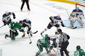 NHL: Dallas Stars V St. Louis Blues