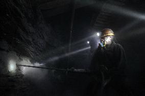 Files - At Least 51 Dead In Coal Mine Explosion - Iran