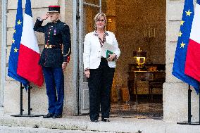 New French Government Arrives In Matignon - Paris