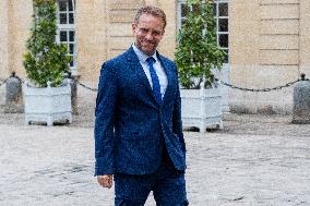 New French Government Arrives In Matignon - Paris