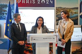 Handover Ceremony At The Ministry Of Sports - Paris