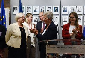 Handover Ceremony At Ministry Of The Labour, Health and Solidarities - Paris