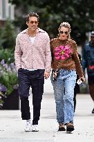 Ryan Reynolds And Blake Lively Walking Hand In Hand - NYC