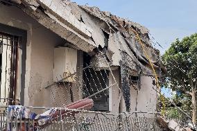 Building Collapse In The Neapolitan Area, People Are Digging Through The Rubble.